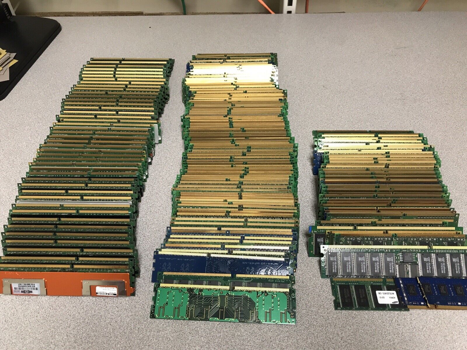 DDR4 and DDR3 RAM Goldfingers goldenrecycling 